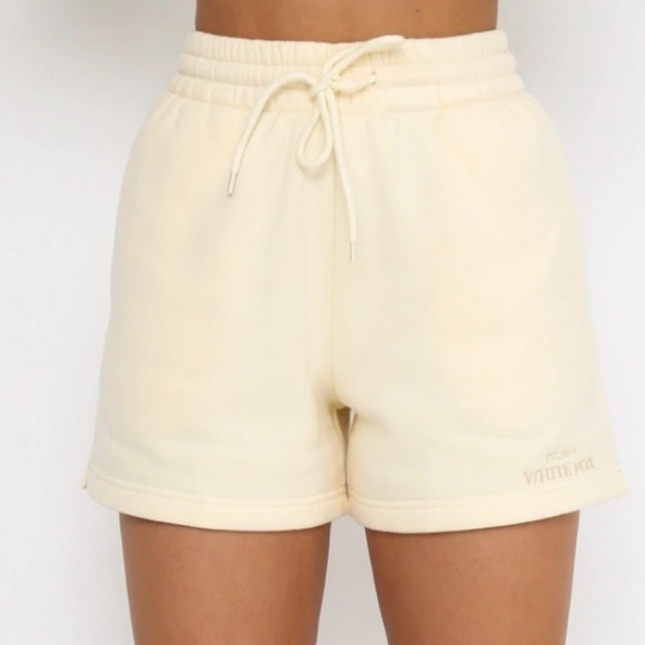 NWT White Fox Along For The Ride Lounge Shorts in Butter Yellow Size XL - Picture 3 of 9